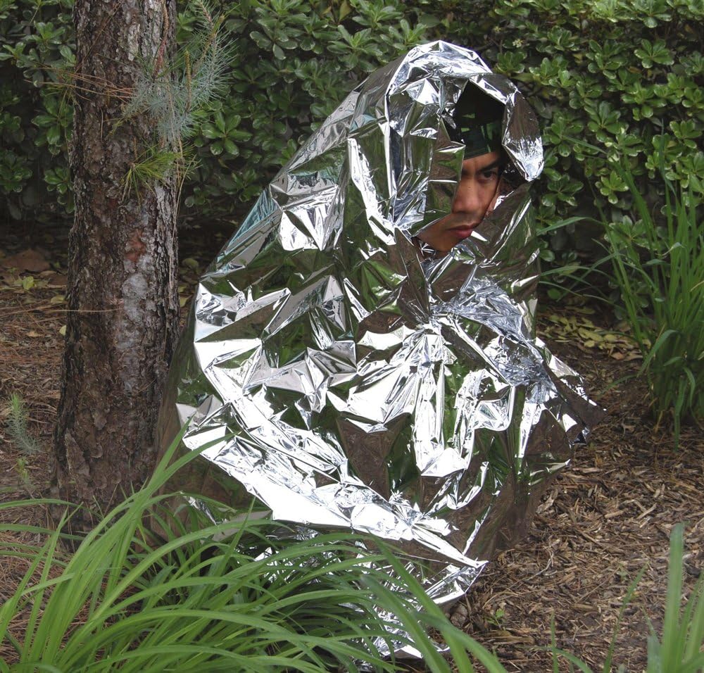 QIO CHUANG Emergency Mylar Thermal Blankets -Space Blanket Survival kit Camping Blanket (4-Pack). Perfect for Outdoors, Hiking, Survival, Bug Out Bag ，Marathons or First Aid 1